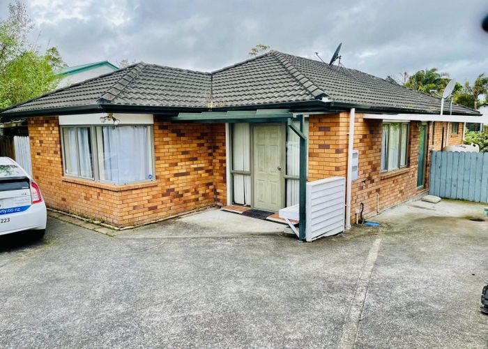  at 10 Wheaton Place, Glen Eden, Auckland