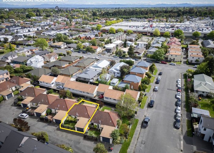  at 2/4 Broadbent Street, Riccarton, Christchurch