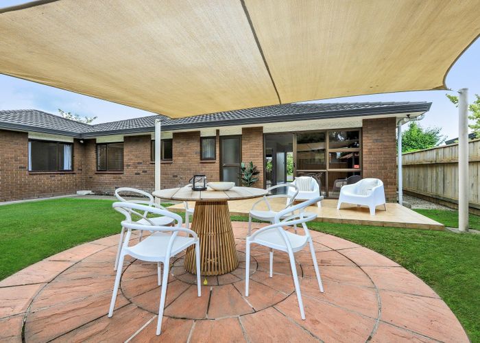  at 13 Knightsbridge Place, Taradale, Napier