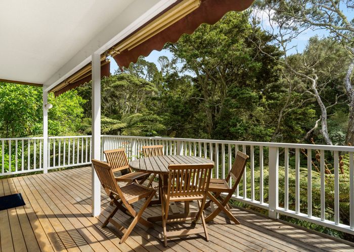  at 2/12 Herons Way, Northcote, Auckland