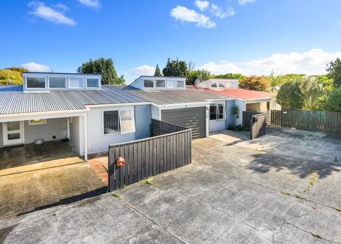  at 7 Westmere Place, Takaro, Palmerston North