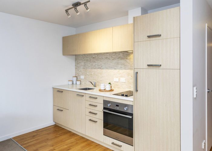  at 9/180 Peterborough Street, City Centre, Christchurch City, Canterbury