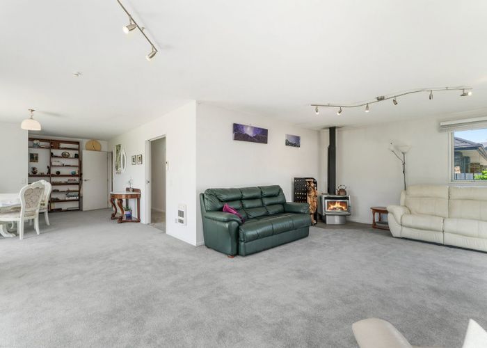  at 31 Ferry Lane, Mount Pisa