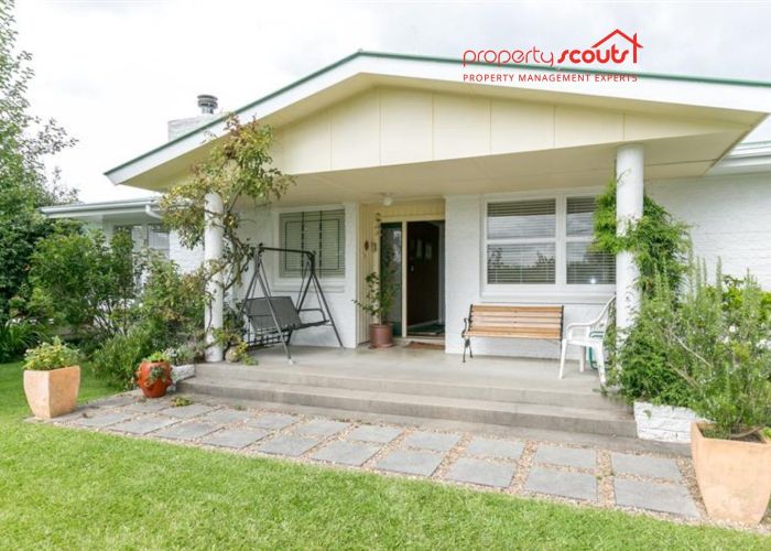  at 2 Carlson Crescent, Silverdale, Hamilton, Waikato