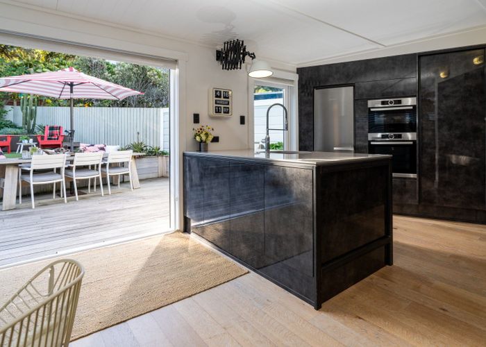  at 84 The Esplanade, Houghton Bay, Wellington, Wellington