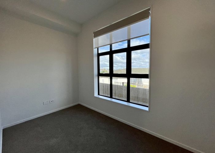  at 37 Fencible Dr, Howick, Manukau City, Auckland