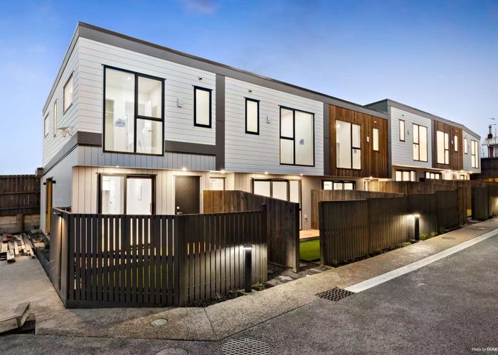  at 4/19 Parker Avenue, New Lynn, Waitakere City, Auckland
