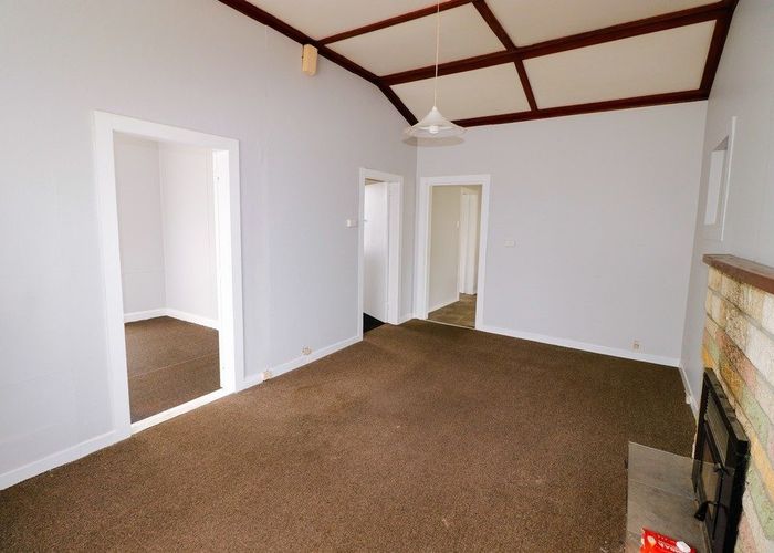  at 8 Manuka Street, Castlecliff, Whanganui