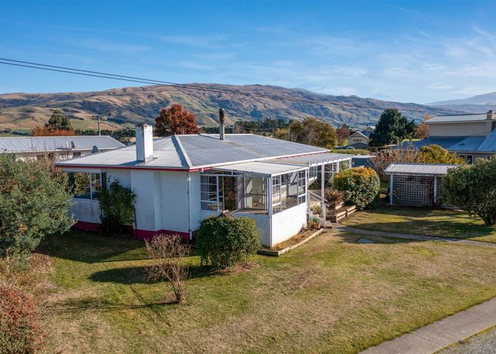  at 3 Marsh Road, Ettrick, Roxburgh