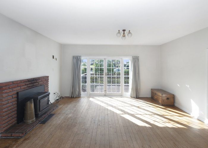  at 42 Colenso Street, Sumner, Christchurch