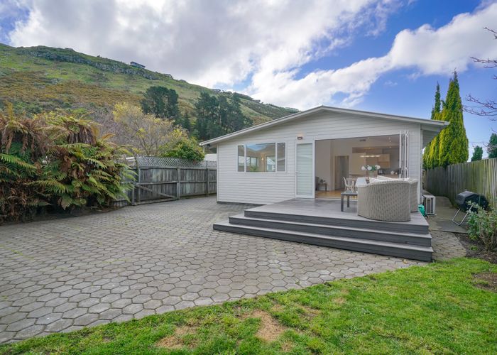  at 6 Duncan Street, Sumner, Christchurch