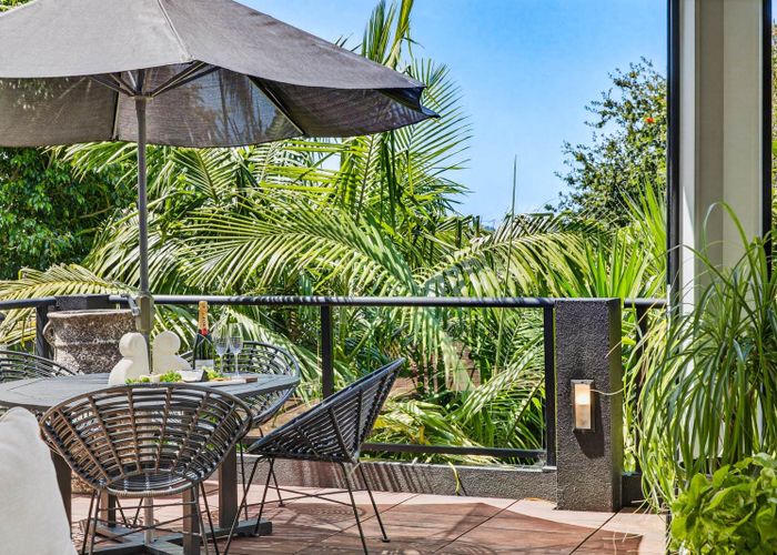  at 17a Sartors Avenue, Browns Bay, North Shore City, Auckland