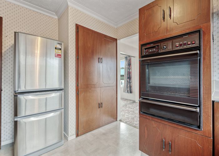  at 6 Withells Road, Avonhead, Christchurch City, Canterbury