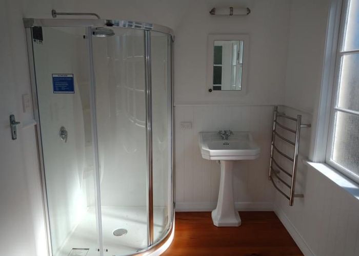  at 2/41 Victoria Street, Alicetown, Lower Hutt, Wellington