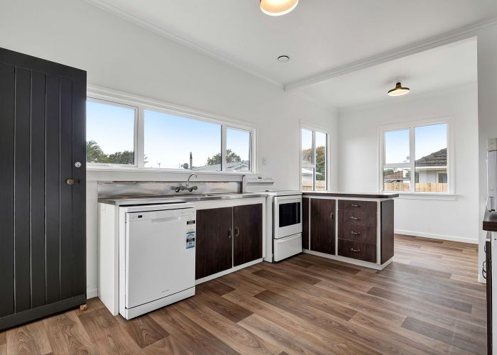  at 7 Tarahua Road, Vogeltown, New Plymouth, Taranaki