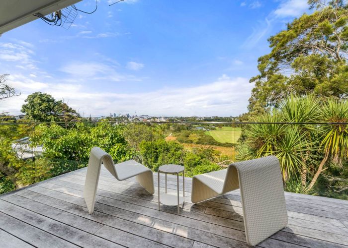  at 85 Exmouth Road, Northcote, North Shore City, Auckland