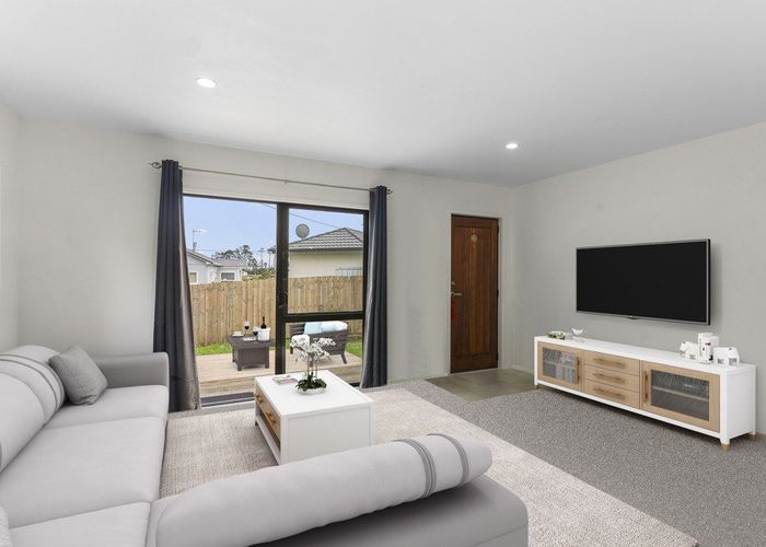  at 330B East Coast Road, Sunnynook, North Shore City, Auckland