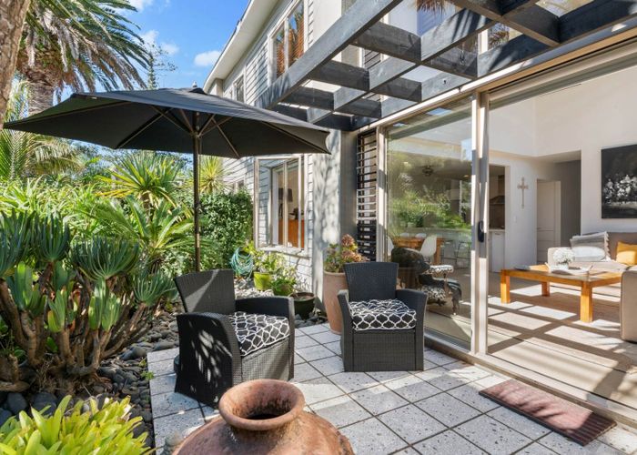  at 2/1 Esmonde Road, Takapuna, North Shore City, Auckland
