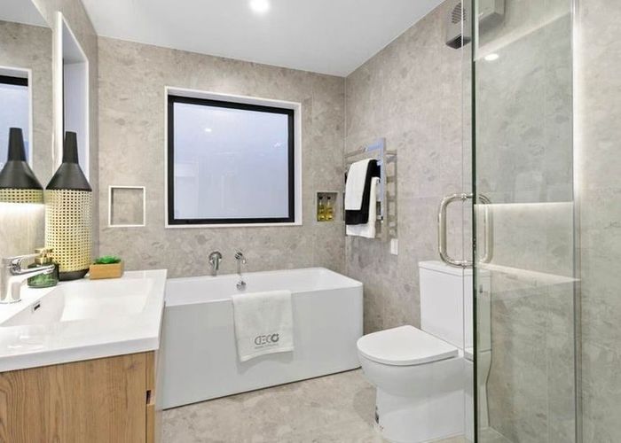  at 1D Valron Road, Te Atatu South, Waitakere City, Auckland