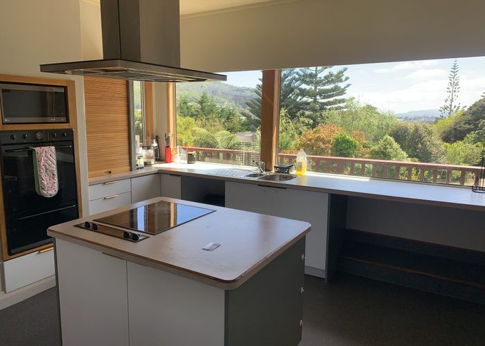  at 7 Mayfair Place, Tawa, Wellington