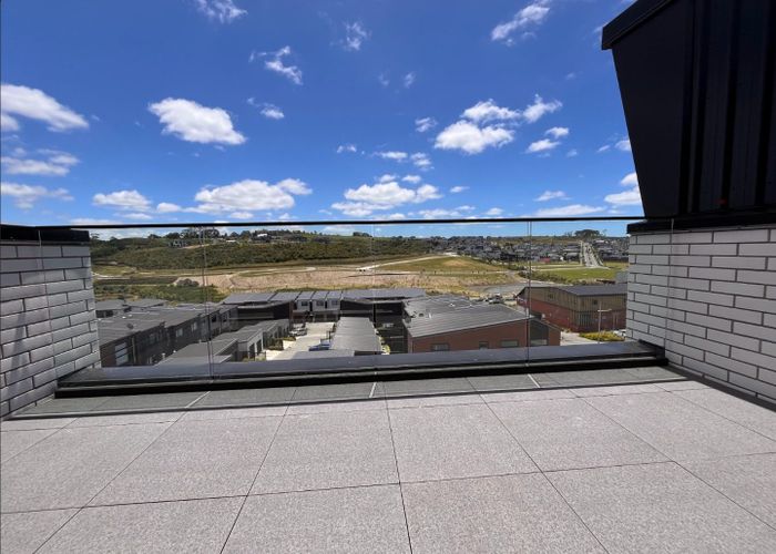  at 3/28 Pennant Street, Long Bay, North Shore City, Auckland