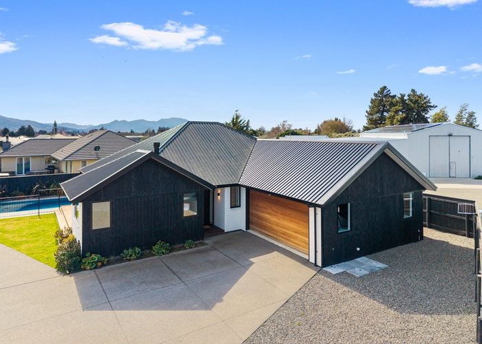  at 8 Hurricane Way, Omaka, Blenheim, Marlborough