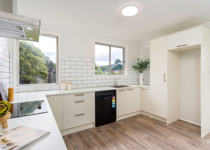 at 5A Sequoia Place, Maoribank, Upper Hutt