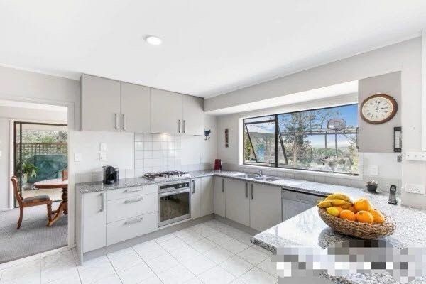  at 7 Broomfields Road, Howick