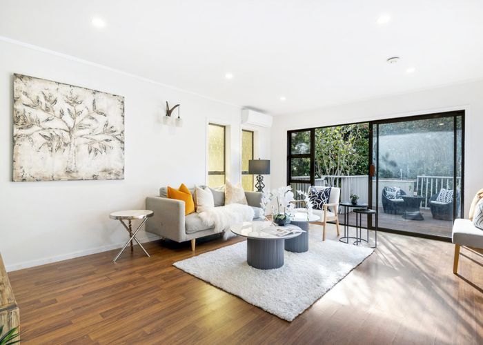  at 1/94 Glamorgan Drive, Torbay, North Shore City, Auckland