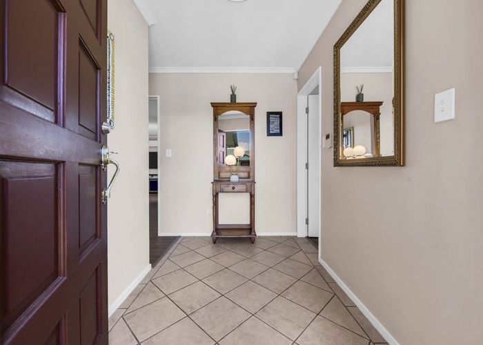  at 17 Macnean Drive, East Tamaki Heights, Manukau City, Auckland