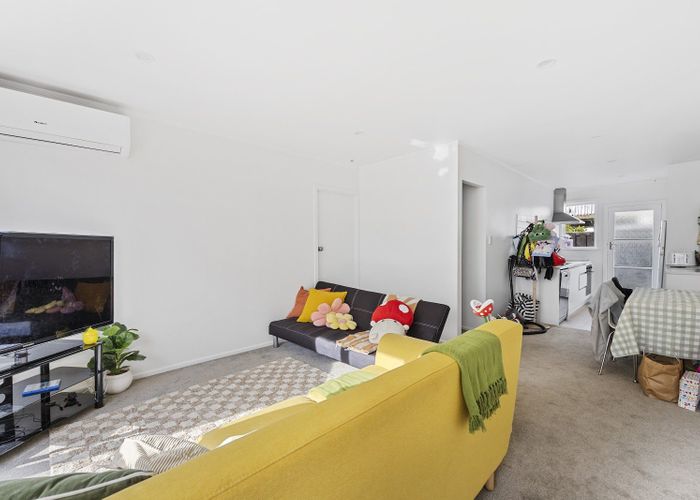  at Flat 3/43 Cameron Road, Hamilton East, Hamilton, Waikato