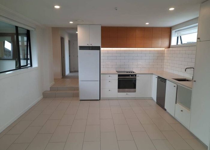  at 305/30 Enfield Street, Mount Eden, Auckland City, Auckland