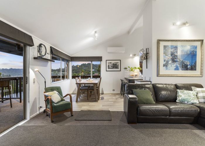  at 1/30 Stephanie Close, Glenfield, Auckland