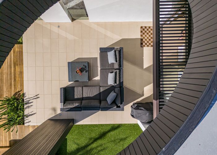  at 303 Beach Road, Campbells Bay, North Shore City, Auckland