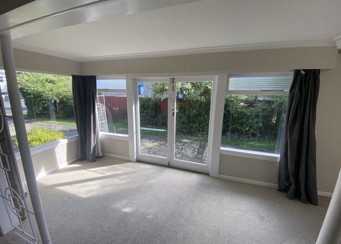  at 4 New Street, Hamilton East, Hamilton