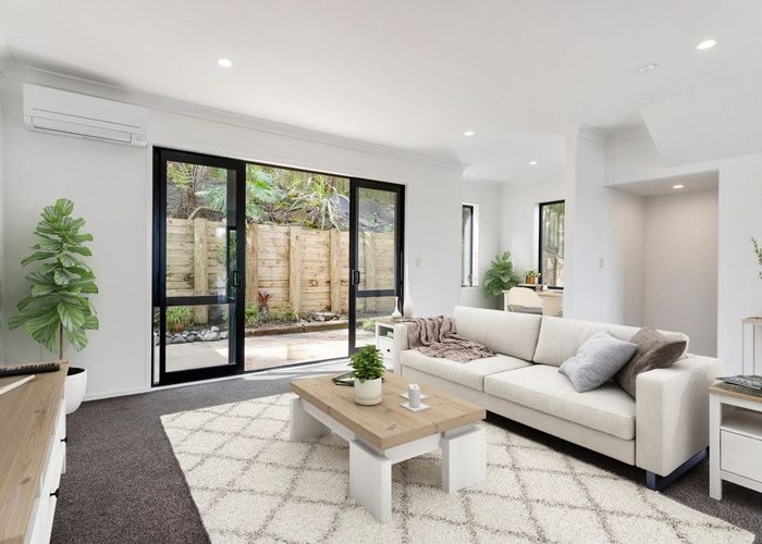  at 7/69 Target Road, Glenfield, North Shore City, Auckland