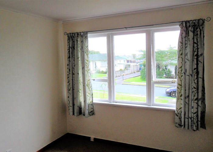  at 2 Boler Place, New Lynn, Waitakere City, Auckland