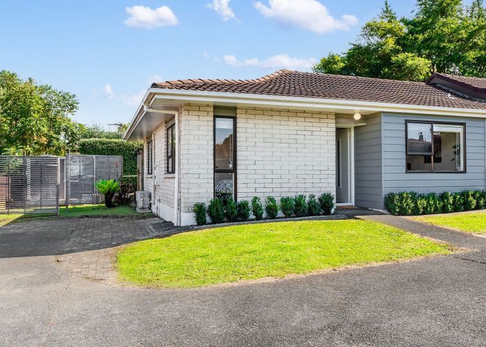  at 9 Monaco Place, Mount Wellington, Auckland