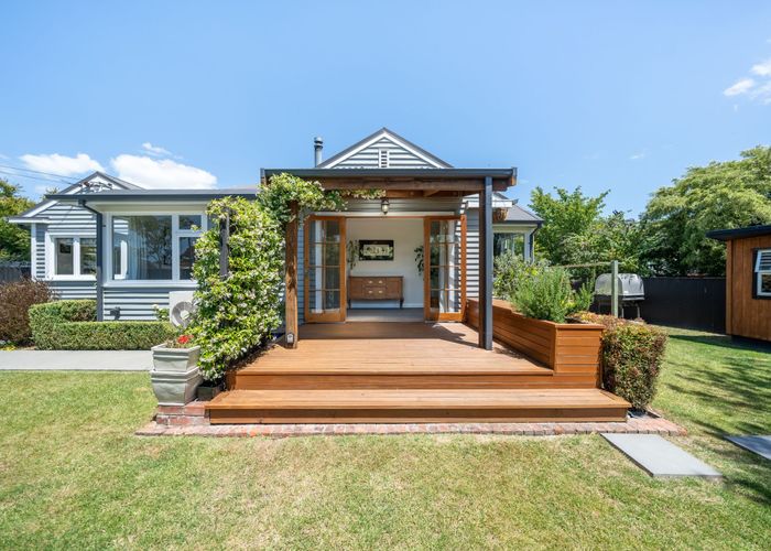  at 252 Centaurus Road, Saint Martins, Christchurch