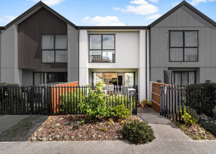  at 25 Gateway Avenue, Beachlands, Manukau City, Auckland