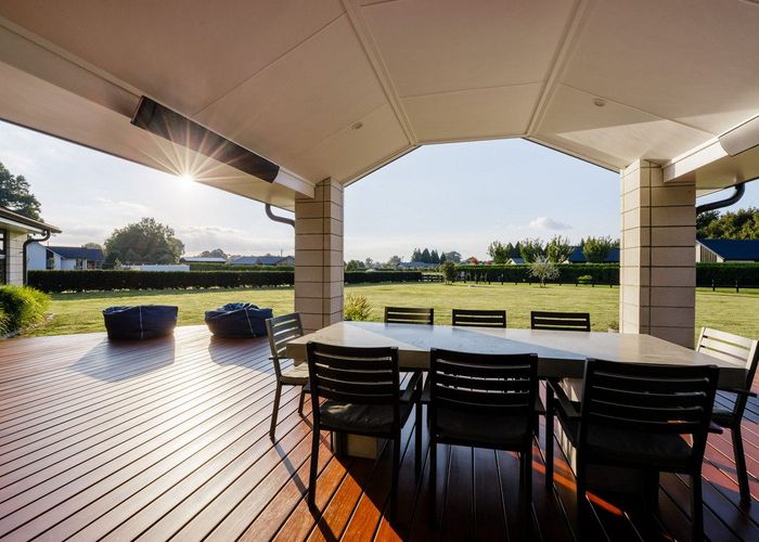  at 11 South Oaks Close, Pukemoremore, Cambridge