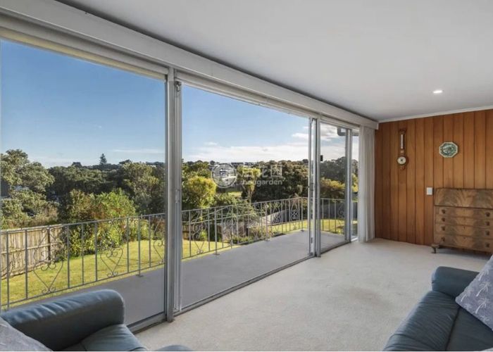  at 5 Churchill Road, Murrays Bay, Auckland