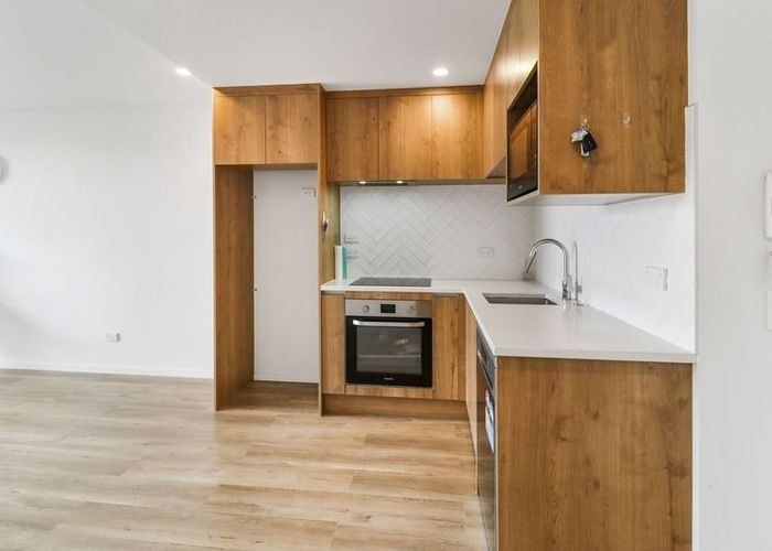  at 307/553c Glenfield Road, Glenfield, North Shore City, Auckland