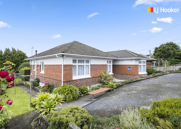  at 105 Highcliff Road, Andersons Bay, Dunedin