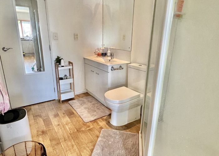  at 24 Malaspina Place, Papatoetoe, Manukau City, Auckland
