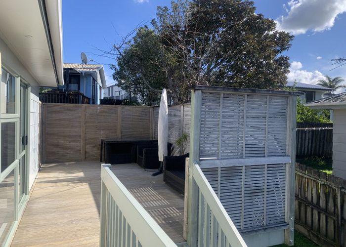  at 2/34 Elizabeth Drive, West Harbour, Auckland