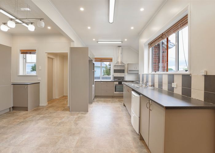  at 27 Beach Road, Hampstead, Ashburton