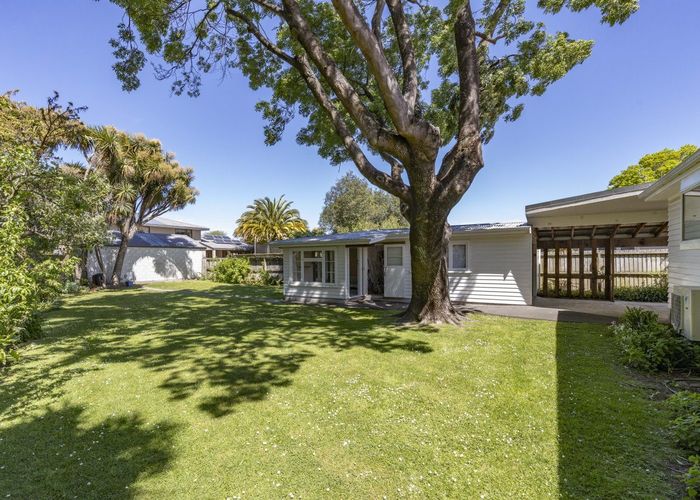  at 130 Jeffreys Road, Strowan, Christchurch City, Canterbury