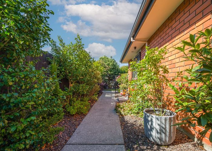  at 9 Clinton Lane, Woolston, Christchurch