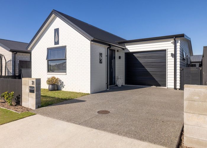  at 31 Crown Street, Papamoa